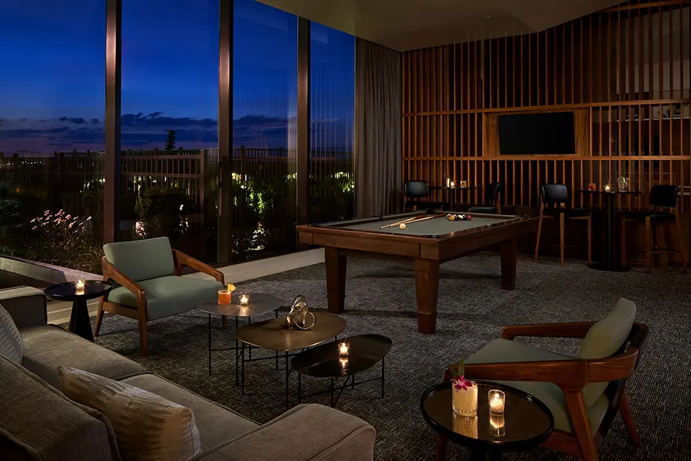 The parlor lounge area at Wren